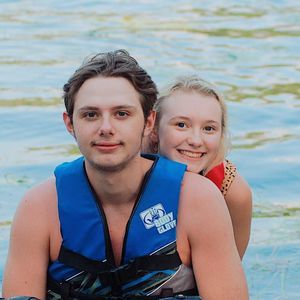 Meet your Posher, Bella